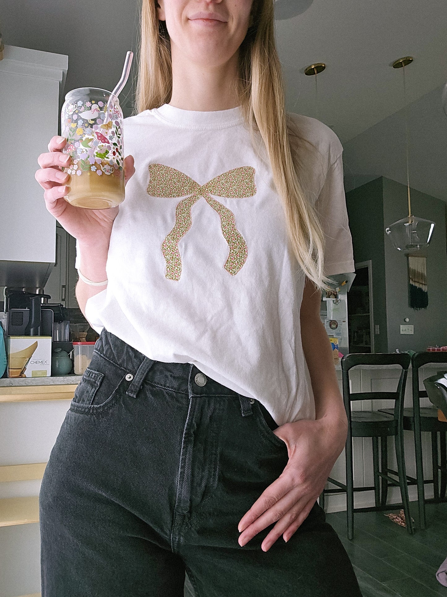 Bow applique t-shirt