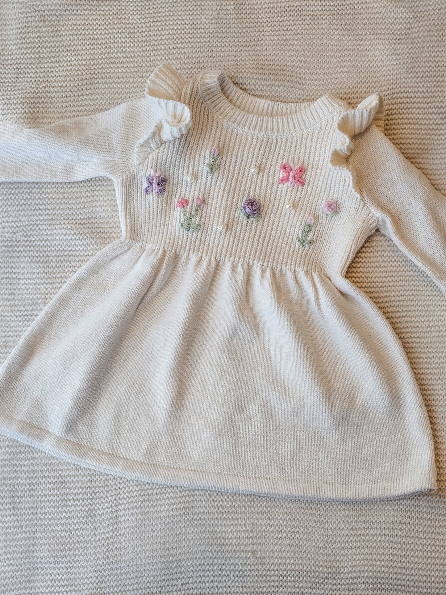 Butterflies, flowers and pearls dress
